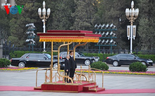 Vietnam und China festigen Vertrauen, vertiefen Freundschaft und verstärken Zusammenarbeit - ảnh 1